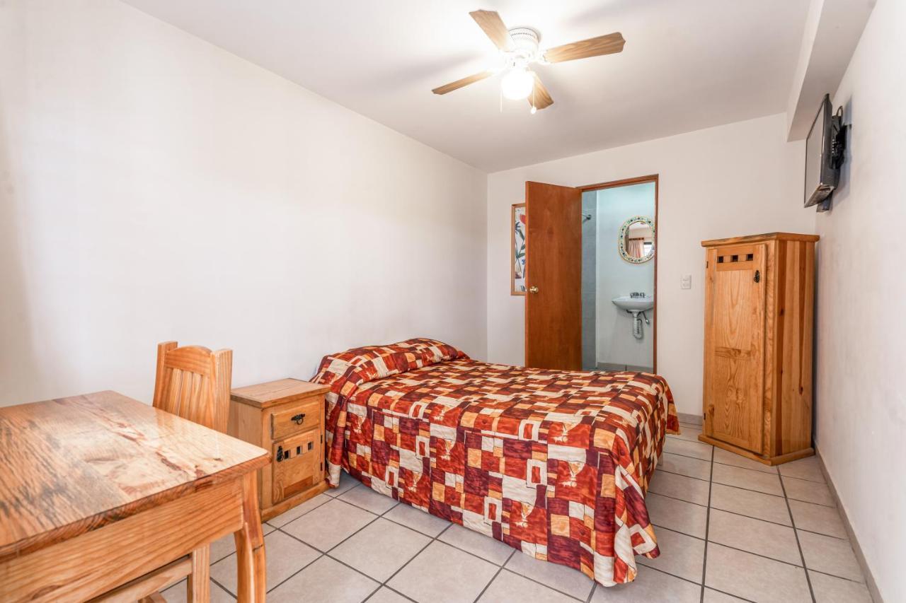 Cinco De Mayo Hotel Querétaro Kültér fotó