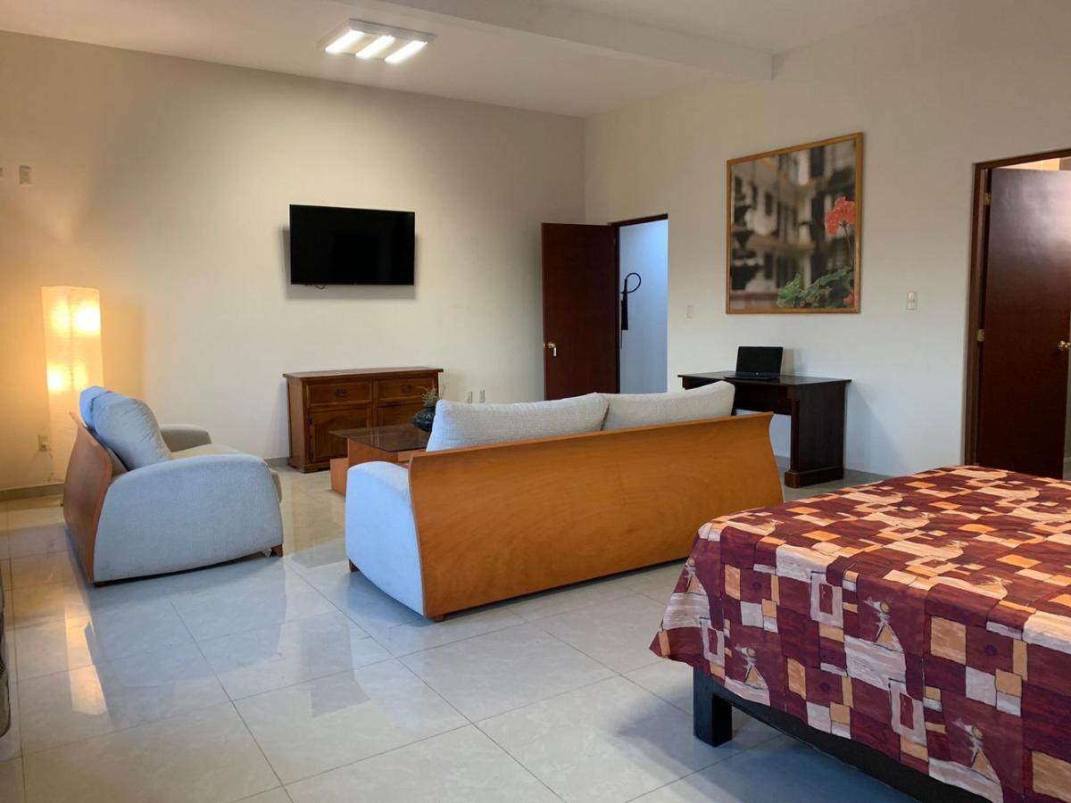 Cinco De Mayo Hotel Querétaro Kültér fotó